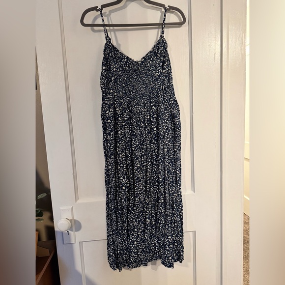 NWOT Blue/White Old Navy Floral Dress - Picture 6 of 14